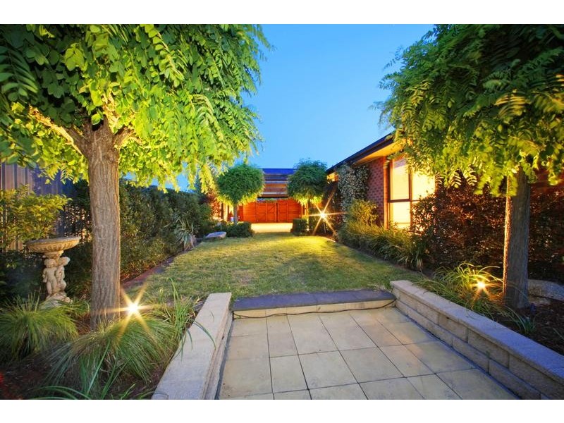 15 Melaleuca Court, Rowville VIC 3178