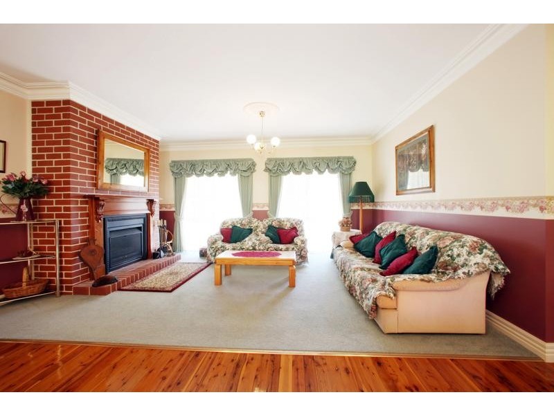 34 Windsor Drive, Lysterfield VIC 3156
