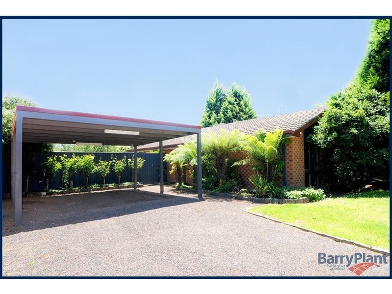 4 Hollyview Court, Rowville VIC 3178