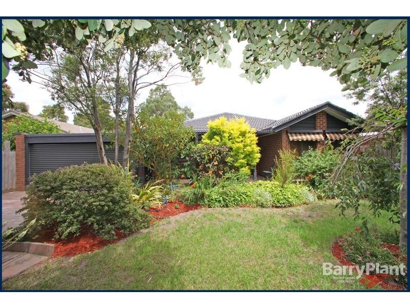 3 Bridgewater Way, Rowville VIC 3178