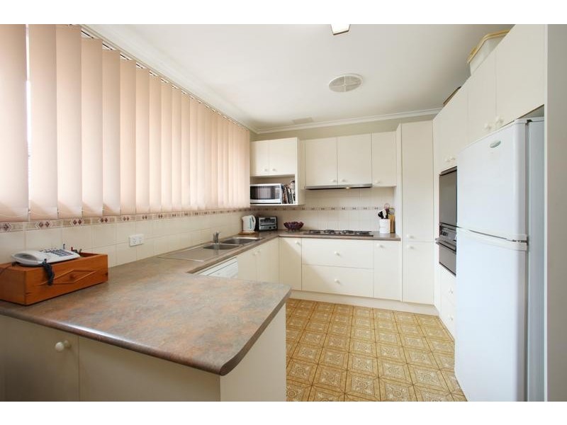 5 Fifth Avenue, Rowville VIC 3178