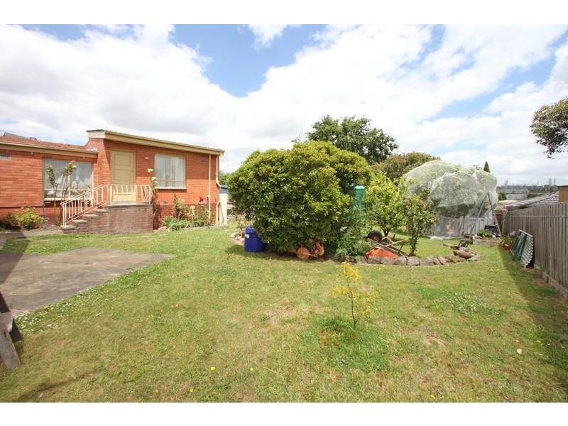 5 Fifth Avenue, Rowville VIC 3178