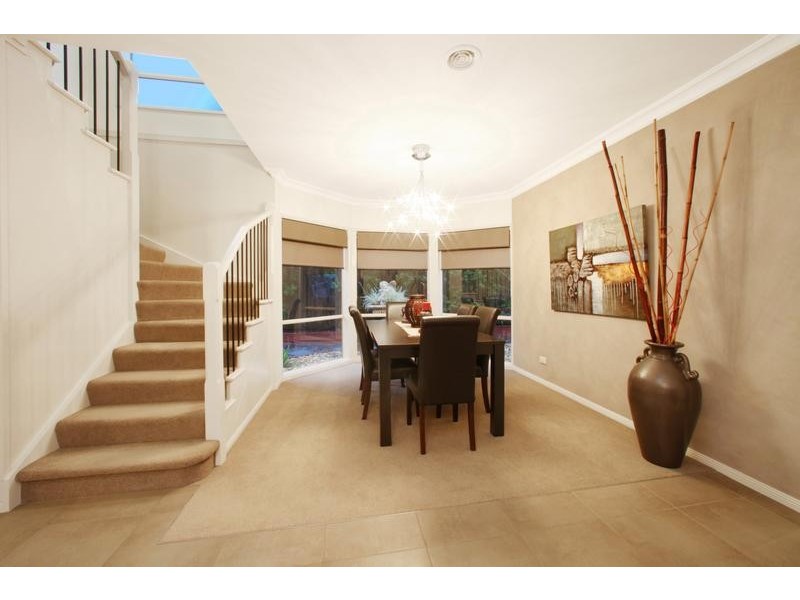 16 Tara Close, Rowville VIC 3178
