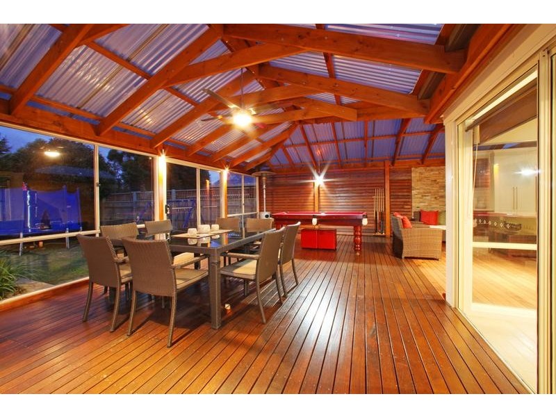 16 Tara Close, Rowville VIC 3178