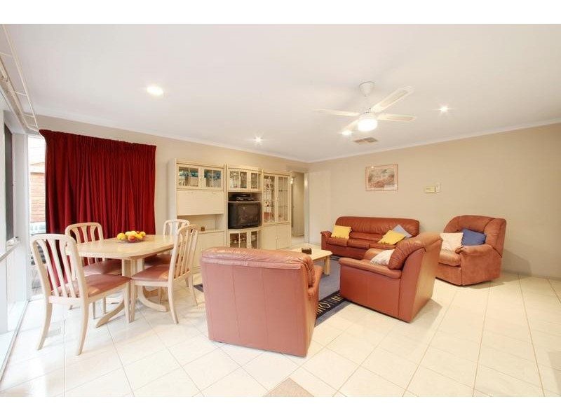 5 Stockdale Close, Ferntree Gully VIC 3156