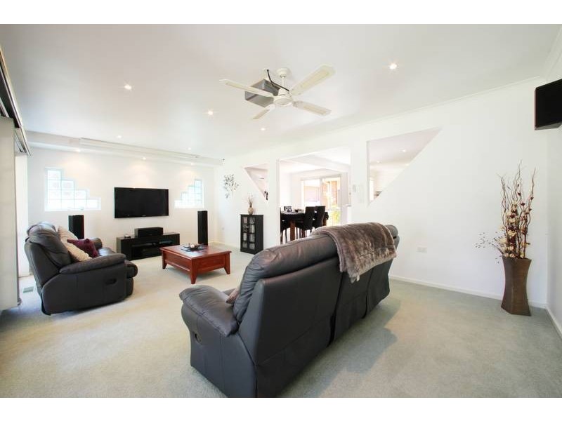 60 Simon Avenue, Rowville VIC 3178