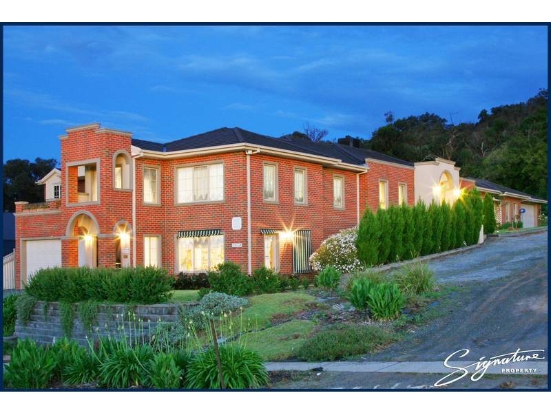 5 Reservoir Crescent, Rowville VIC 3178