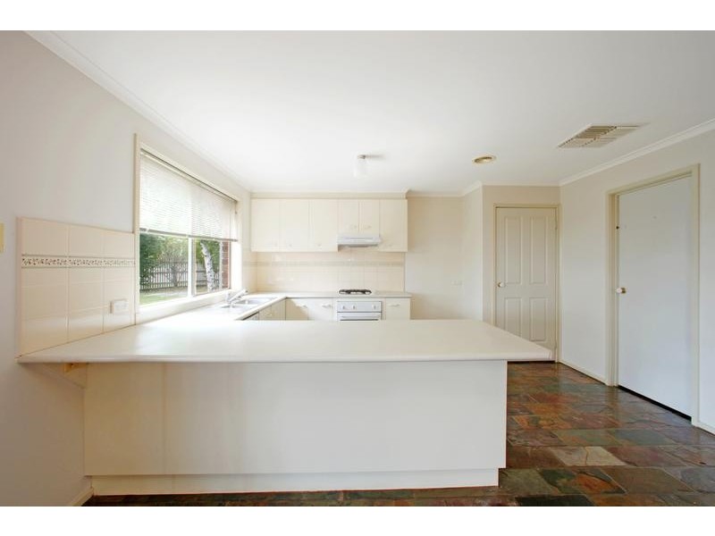 7 Kimberley Drive, Ferntree Gully VIC 3156