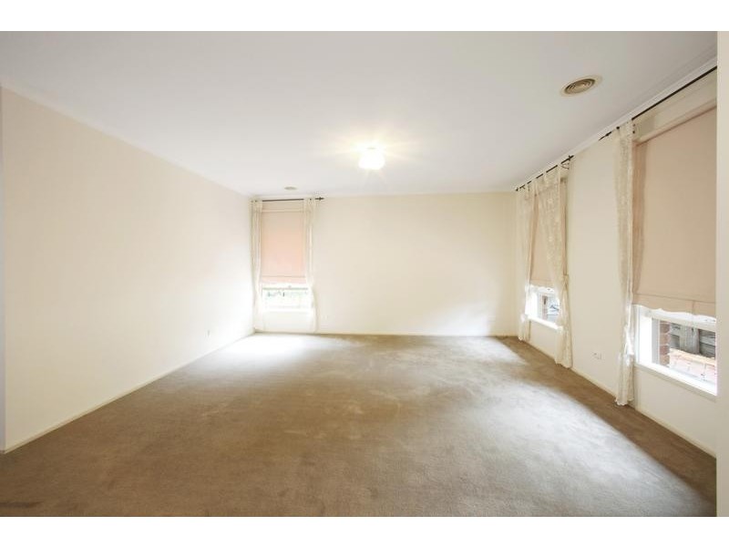 7 Kimberley Drive, Ferntree Gully VIC 3156