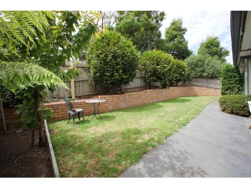 16 Leon Court, Ferntree Gully VIC 3156