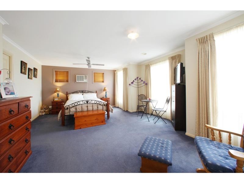 50 Kilcunda Drive, Rowville VIC 3178