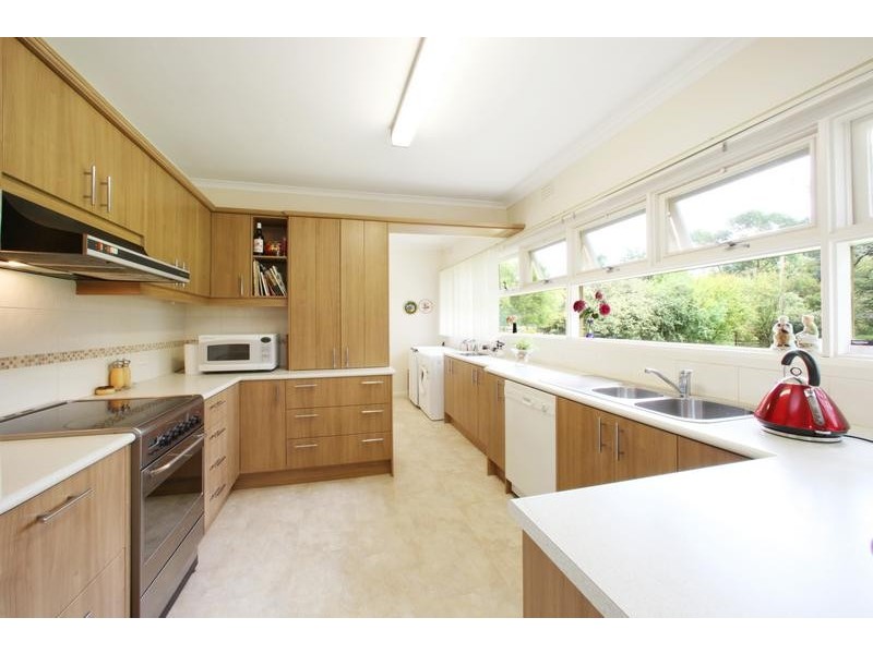 4 Norris Road, Rowville VIC 3178