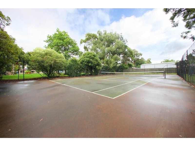 4 Norris Road, Rowville VIC 3178