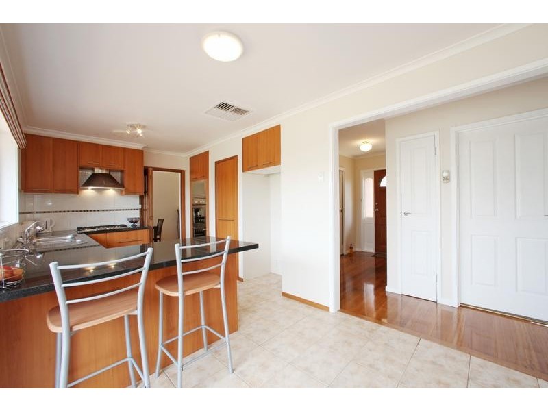 27 Yarana Street, Ferntree Gully VIC 3156