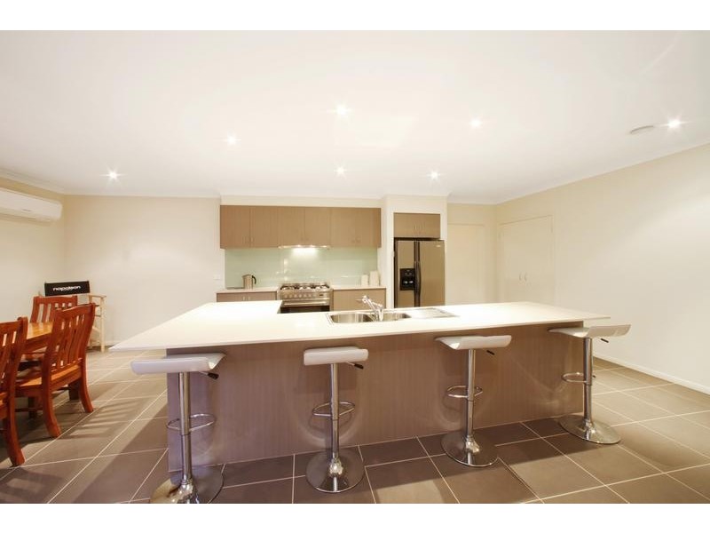 4 Koolamara Boulevard, Ferntree Gully VIC 3156
