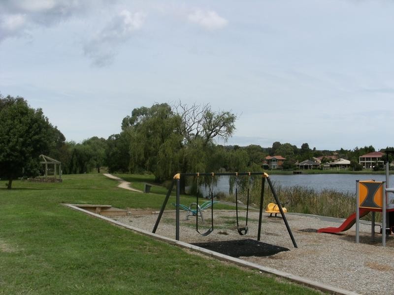 18 Tali – Karng Close, Rowville VIC 3178