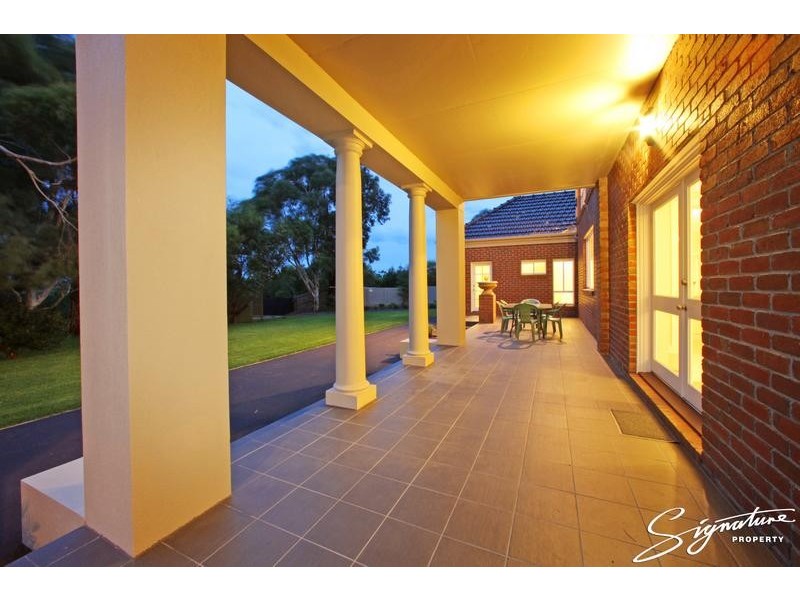 326 Hallam North Road, Lysterfield South VIC 3156