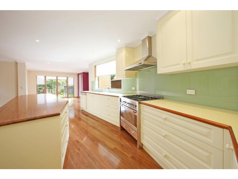 123 Dandelion Drive, Rowville VIC 3178