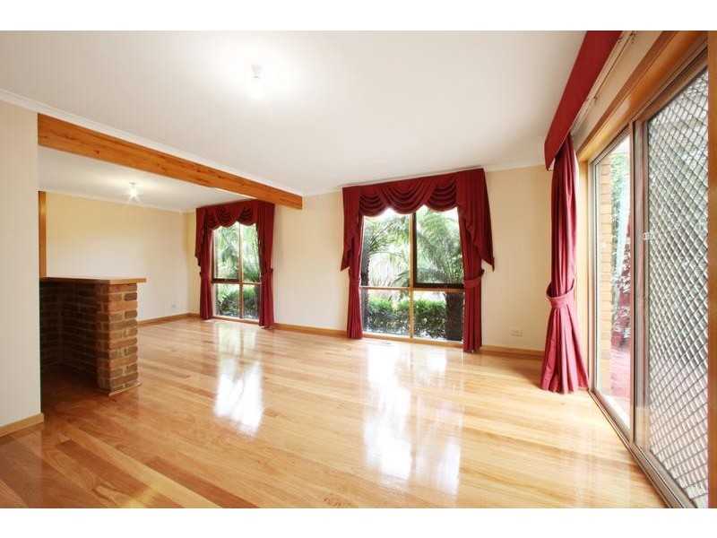 123 Dandelion Drive, Rowville VIC 3178