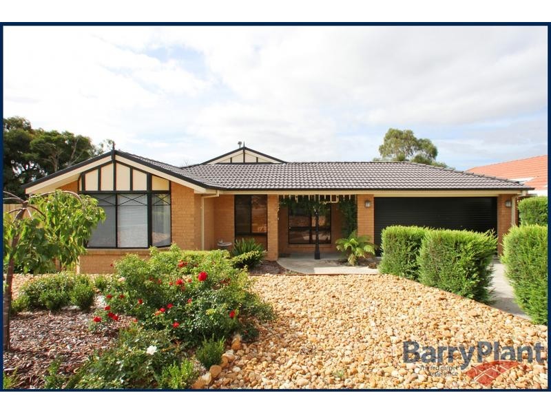 64 Valleyview Drive, Rowville VIC 3178