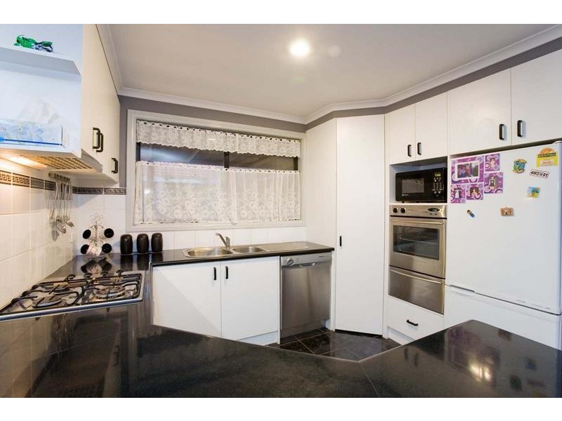 64 Valleyview Drive, Rowville VIC 3178