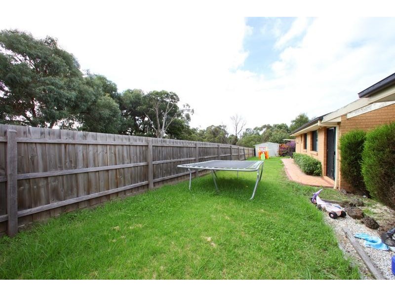 64 Valleyview Drive, Rowville VIC 3178