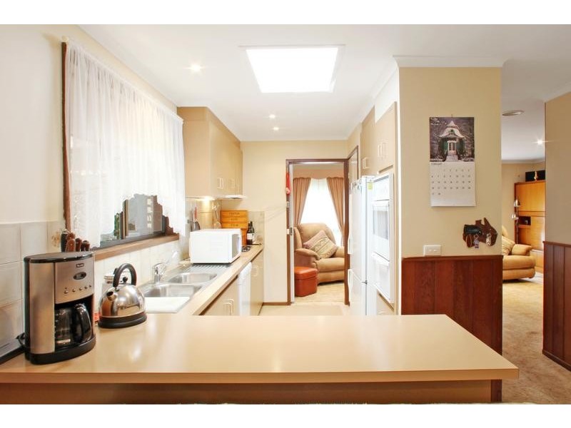 73 Willow Avenue, Rowville VIC 3178