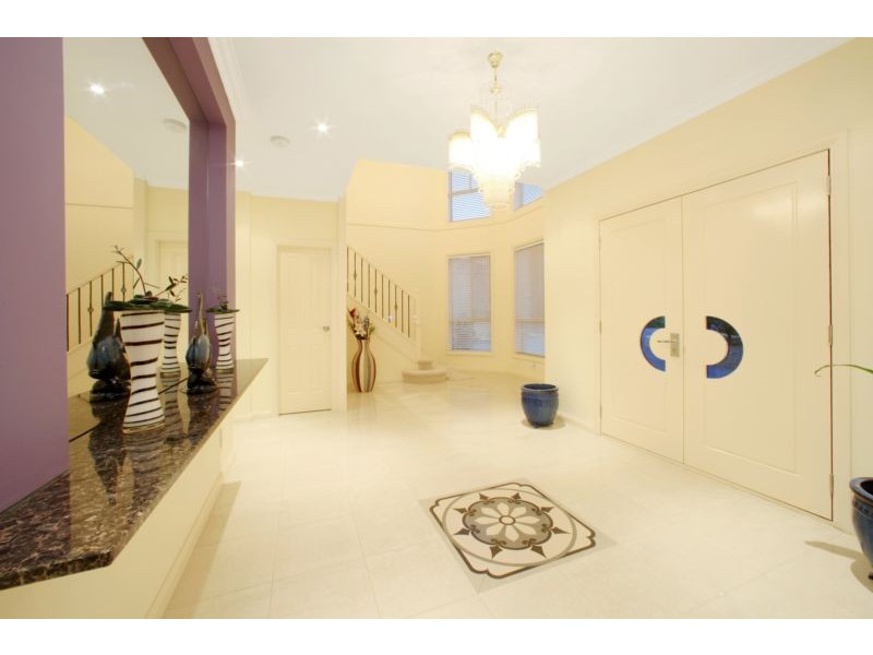 86 Grange Drive, Lysterfield VIC 3156