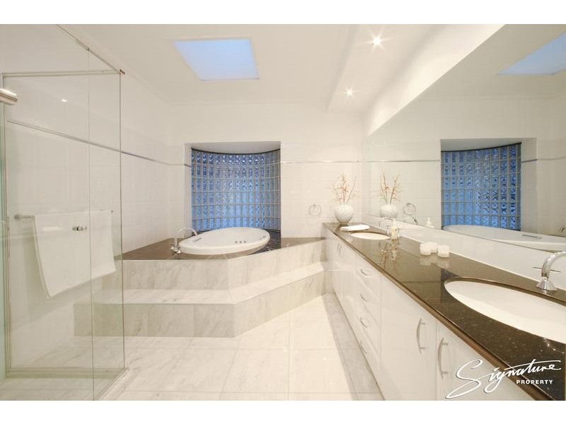 309 Hallam North Road, Lysterfield South VIC 3156