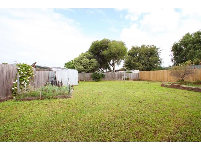 52 Adele Avenue, Ferntree Gully VIC 3156