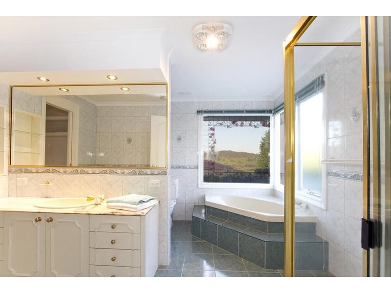 3 Sunset Terrace, Lysterfield VIC 3156