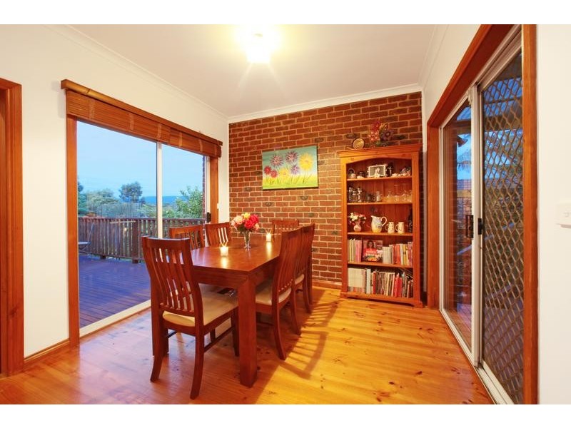 64 Buckingham Drive, Rowville VIC 3178
