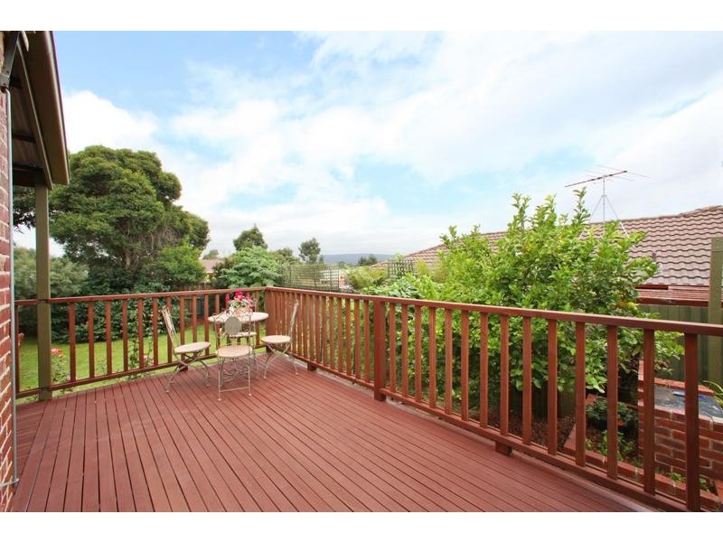 64 Buckingham Drive, Rowville VIC 3178