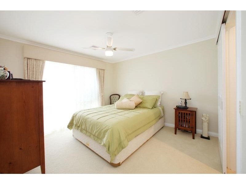 11 Stephanie Close, Ferntree Gully VIC 3156