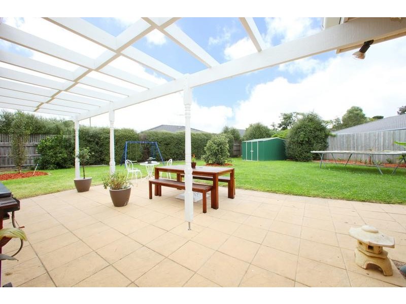 11 Stephanie Close, Ferntree Gully VIC 3156