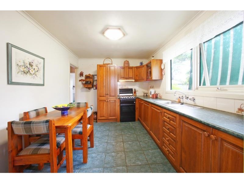 23 Holme Road, Ferntree Gully VIC 3156