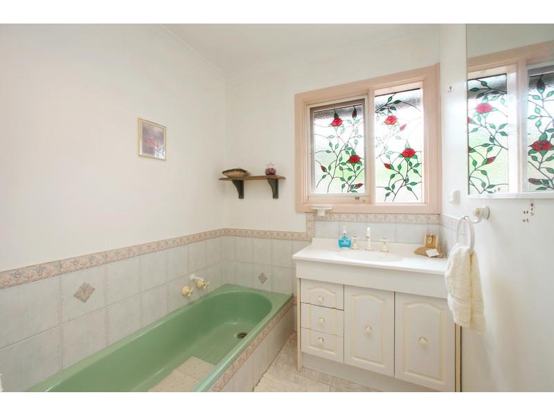 23 Holme Road, Ferntree Gully VIC 3156