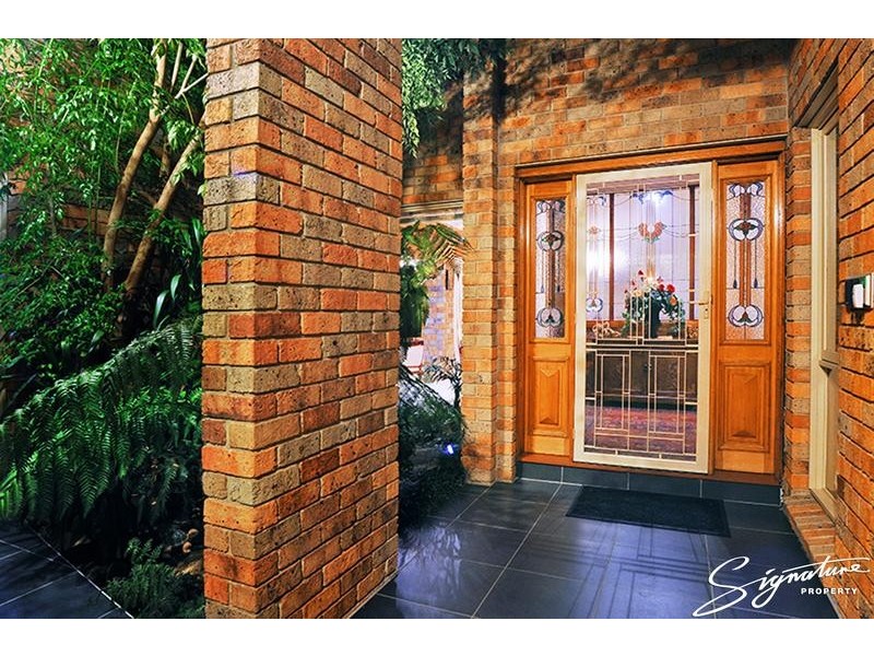 330 Hallam North Road, Lysterfield South VIC 3156