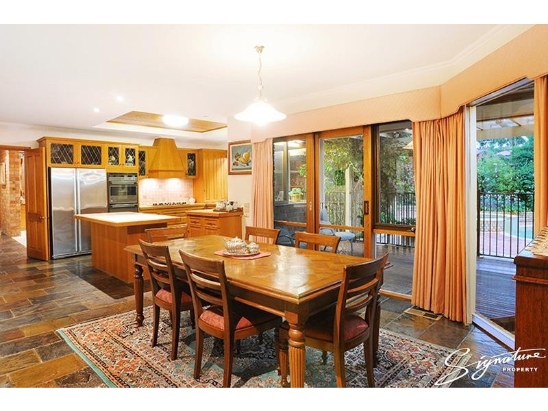 330 Hallam North Road, Lysterfield South VIC 3156