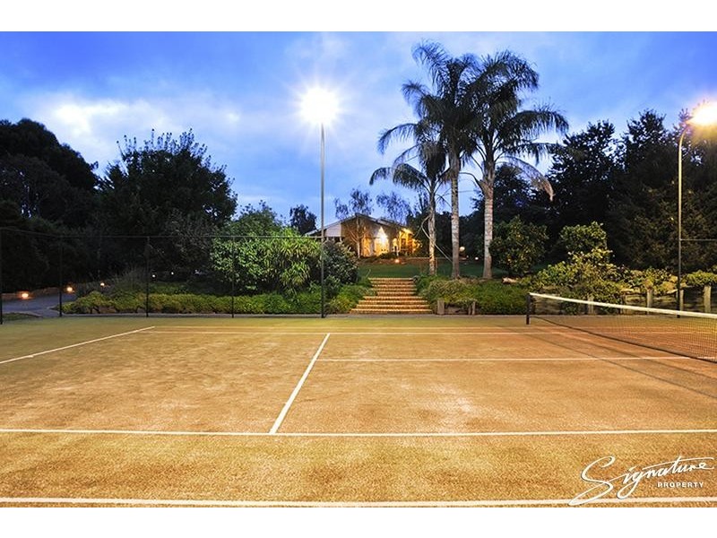 330 Hallam North Road, Lysterfield South VIC 3156