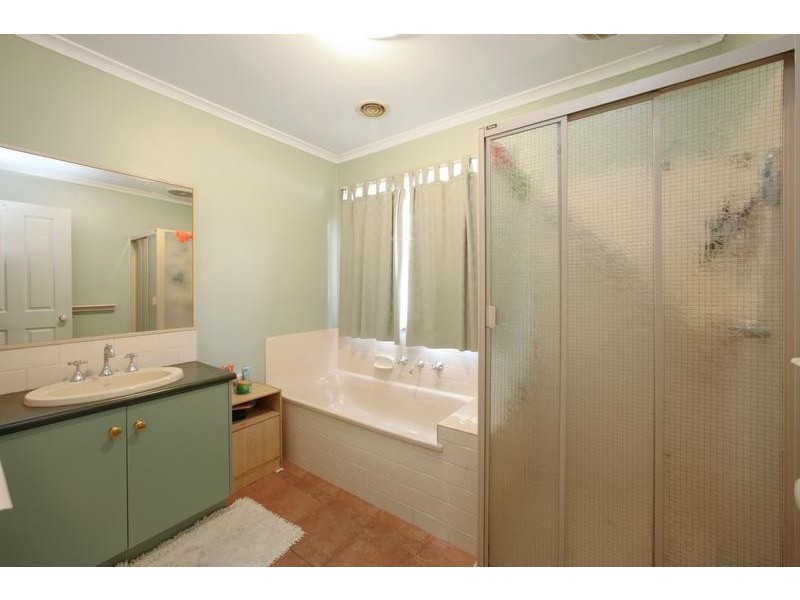 7 Pennycross Court, Rowville VIC 3178