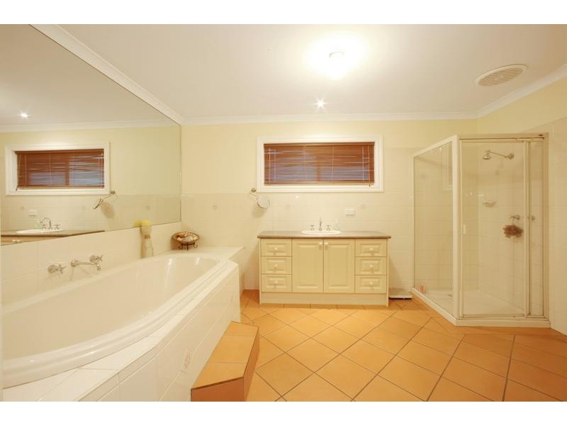 5 Sunrise Court, Lysterfield VIC 3156