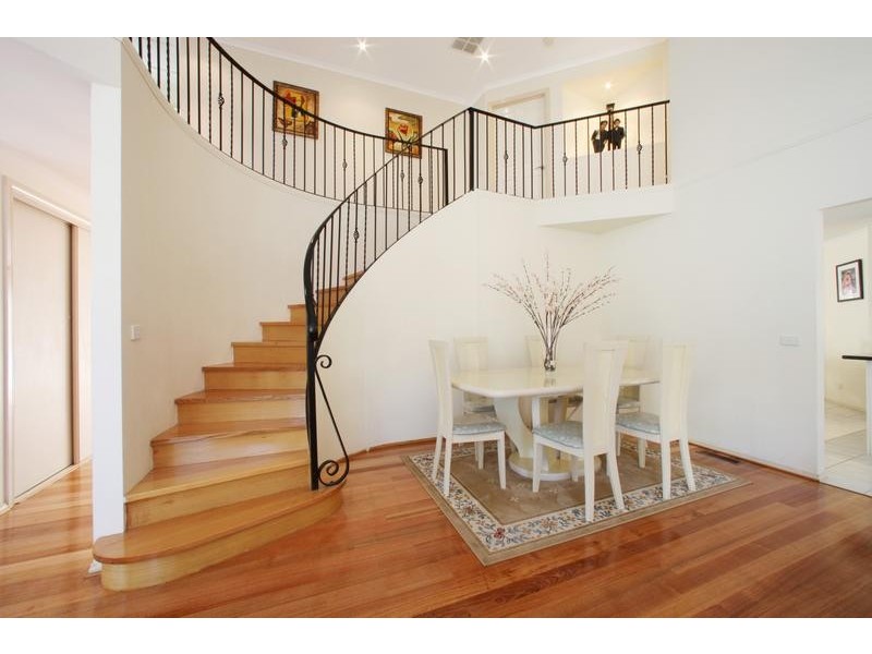 6 Oaktree Rise, Lysterfield VIC 3156