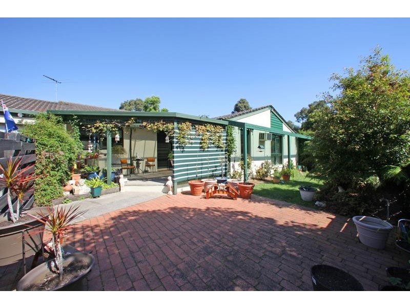 2 Bexsarm Crescent, Rowville VIC 3178