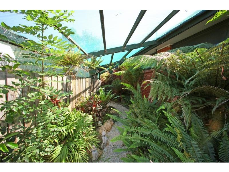 2 Bexsarm Crescent, Rowville VIC 3178
