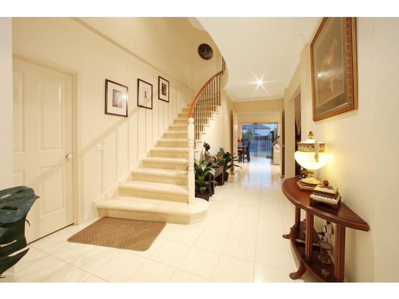 196 Karoo Road, Rowville VIC 3178