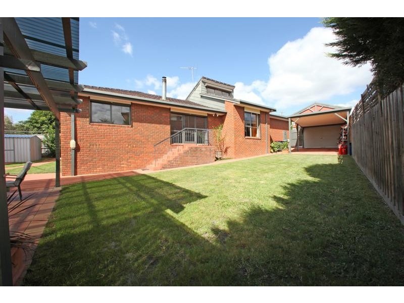 11 Beatrice Place, Ferntree Gully VIC 3156
