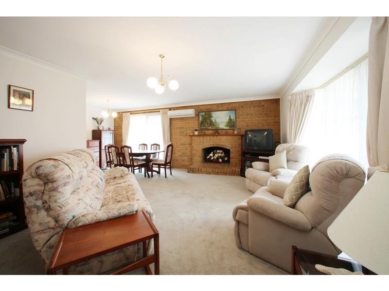 35 Laanecoorie Drive, Lysterfield VIC 3156