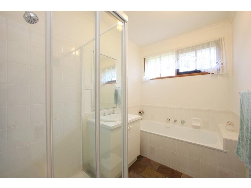 35 Laanecoorie Drive, Lysterfield VIC 3156