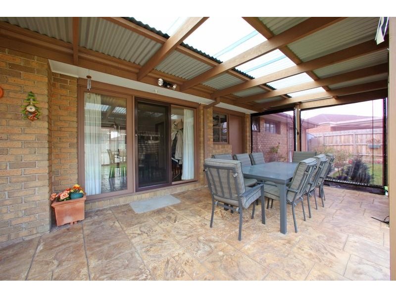 35 Laanecoorie Drive, Lysterfield VIC 3156